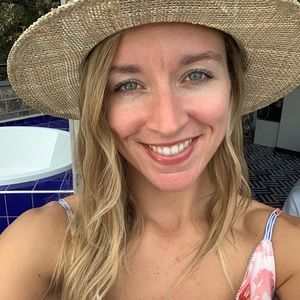 Meet your Posher, Julie